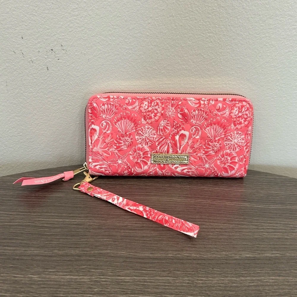 Simply Southern Seashell Starfish Pink and White Quilted Wallet Wristlet - Picture 2 of 9